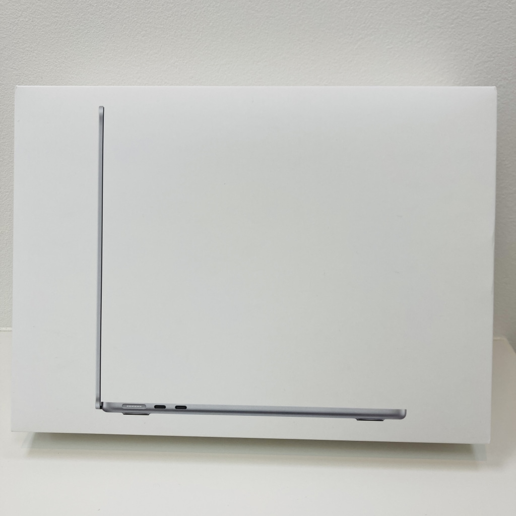 MacBookAir 13.6インチ 2022 8GB/256GB A2681