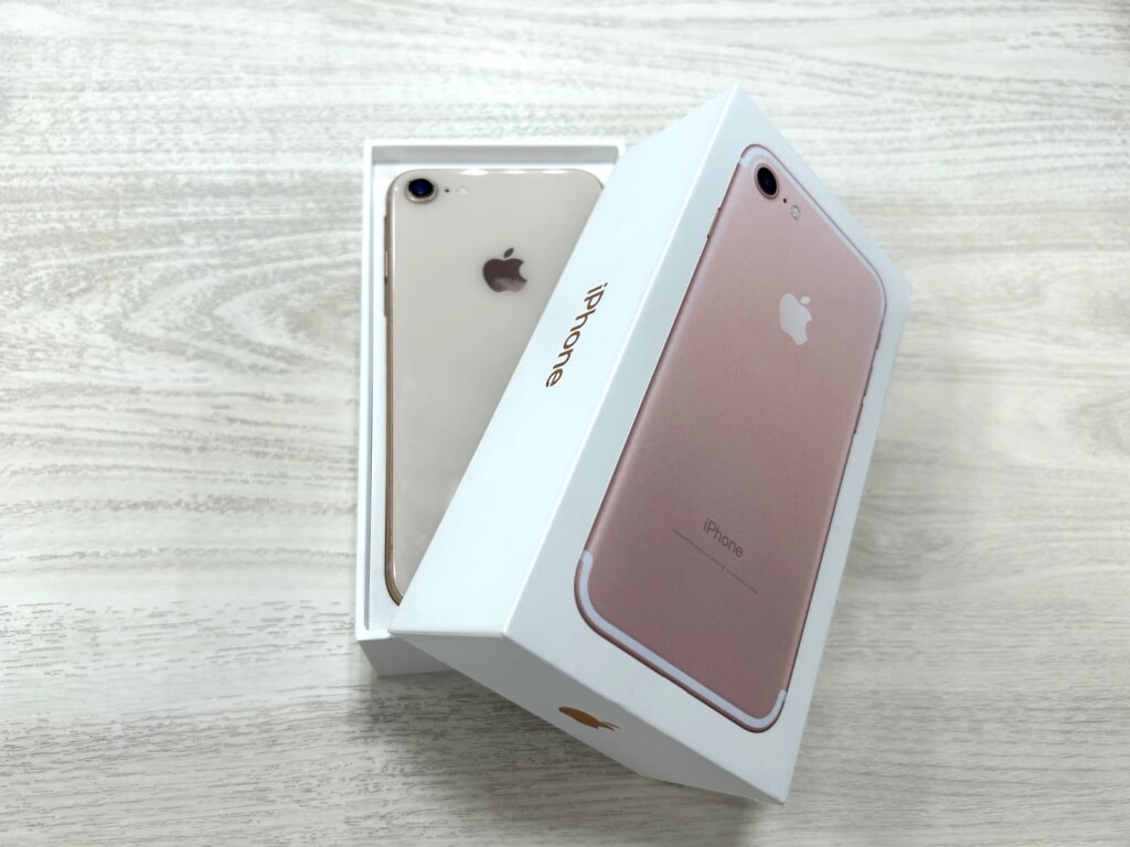 SIMロック解除（au） SIMロック解除 iPhone 8 64GB ゴールド MQ7A2J/A