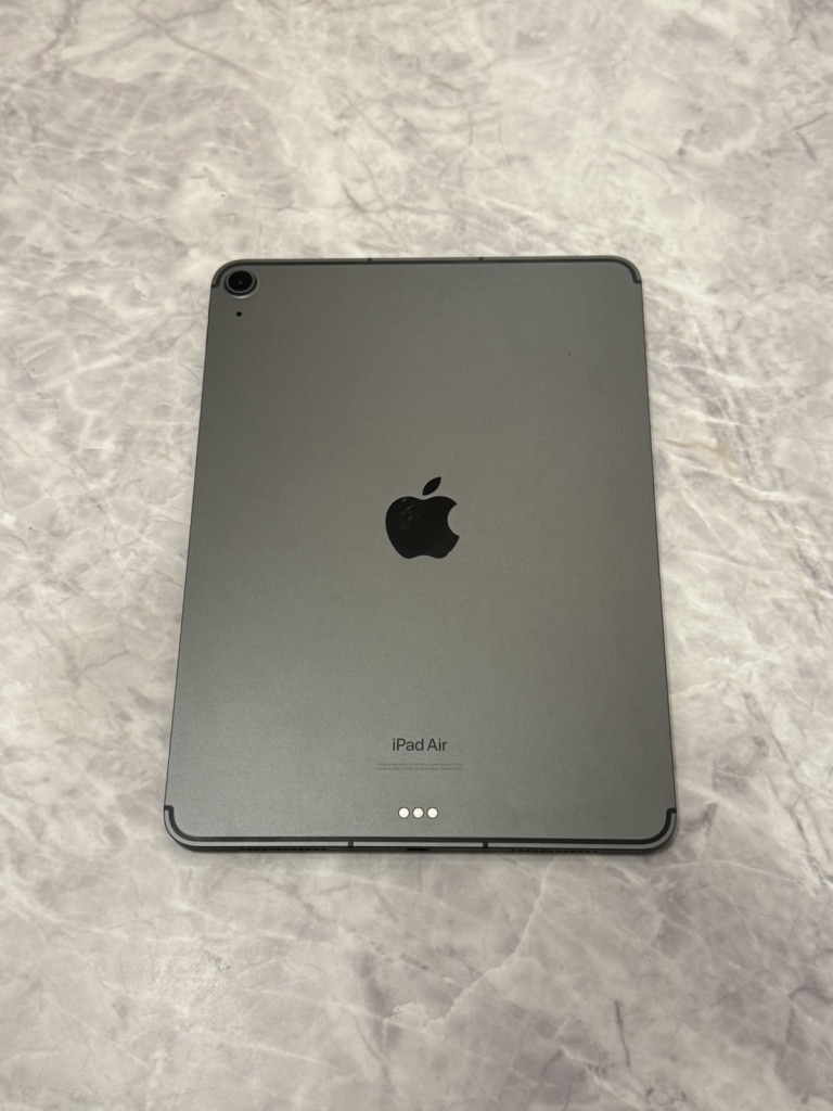 SIMロック解除(au) Apple iPad Air 第5世代 256GB Wi-Fi/cellular スペースグレイ MM713J/A