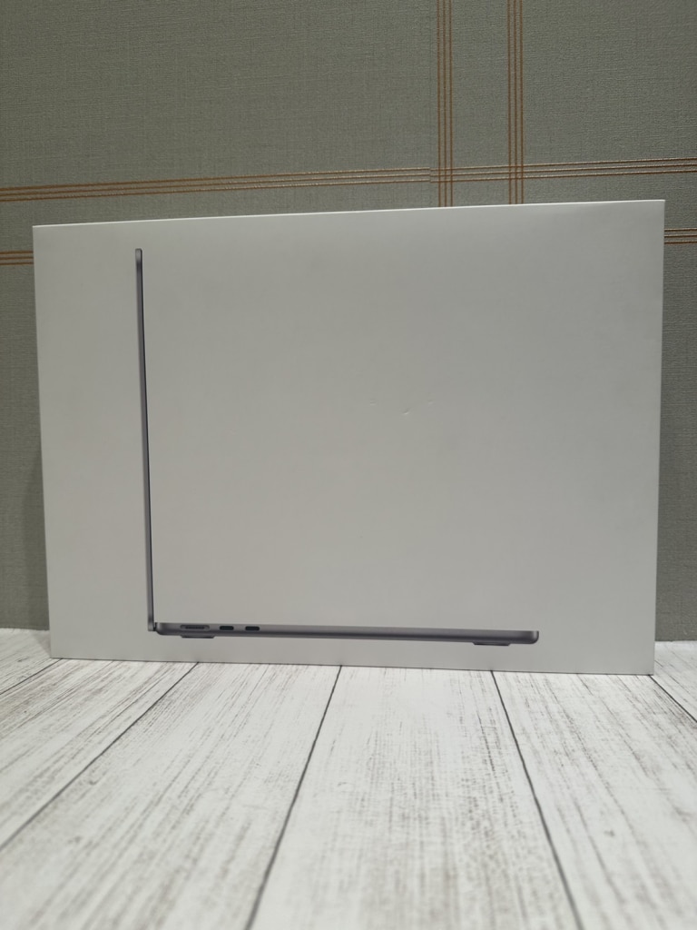 MacBook Air 13インチ 8コアCPU 10コアGPU 16GB 256GB 2024 M3 A3113