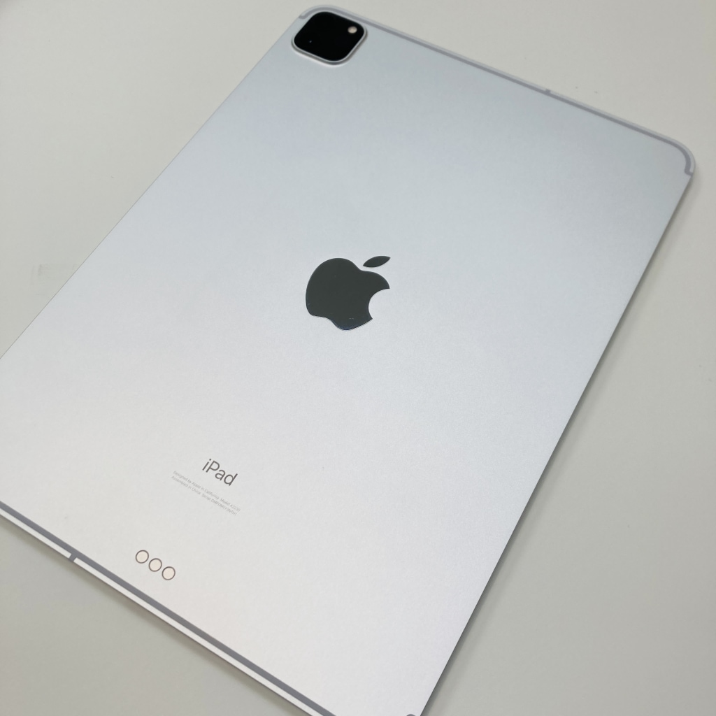 iPad Pro 11インチ 第2世代 256GB Wi-Fi+cellular シルバー MXE52J/A