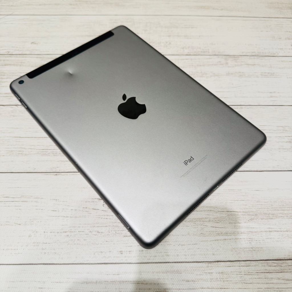 SIMロック解除(au) iPad 第5世代 Wi-Fi+Cellular 128GB スペースグレイ MP262J/A