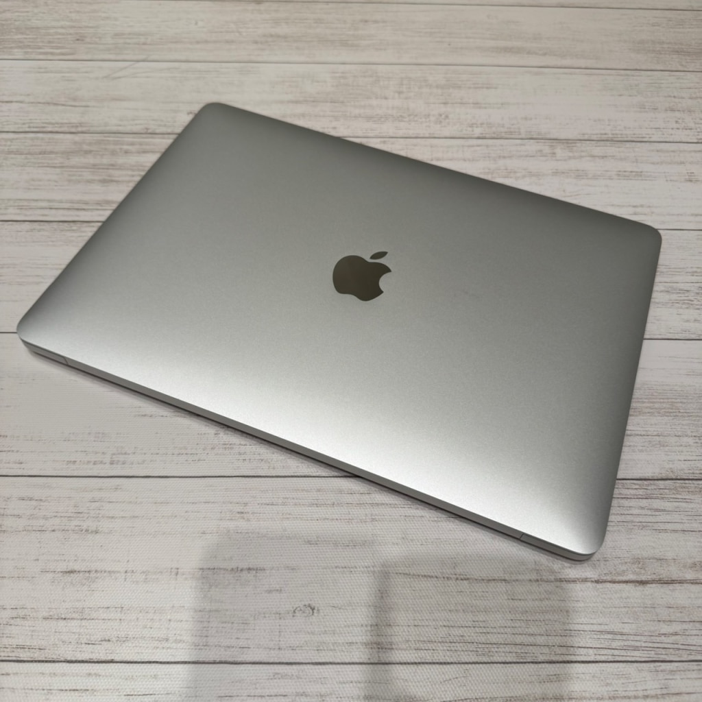 MacBookAir 13インチ 2020 M1 メモリ8GB SSD256GB シルバー MGN93J/A