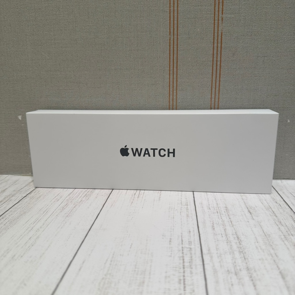 Apple Watch SE 第2世代 GPSモデル 40mm MXEH3J/A