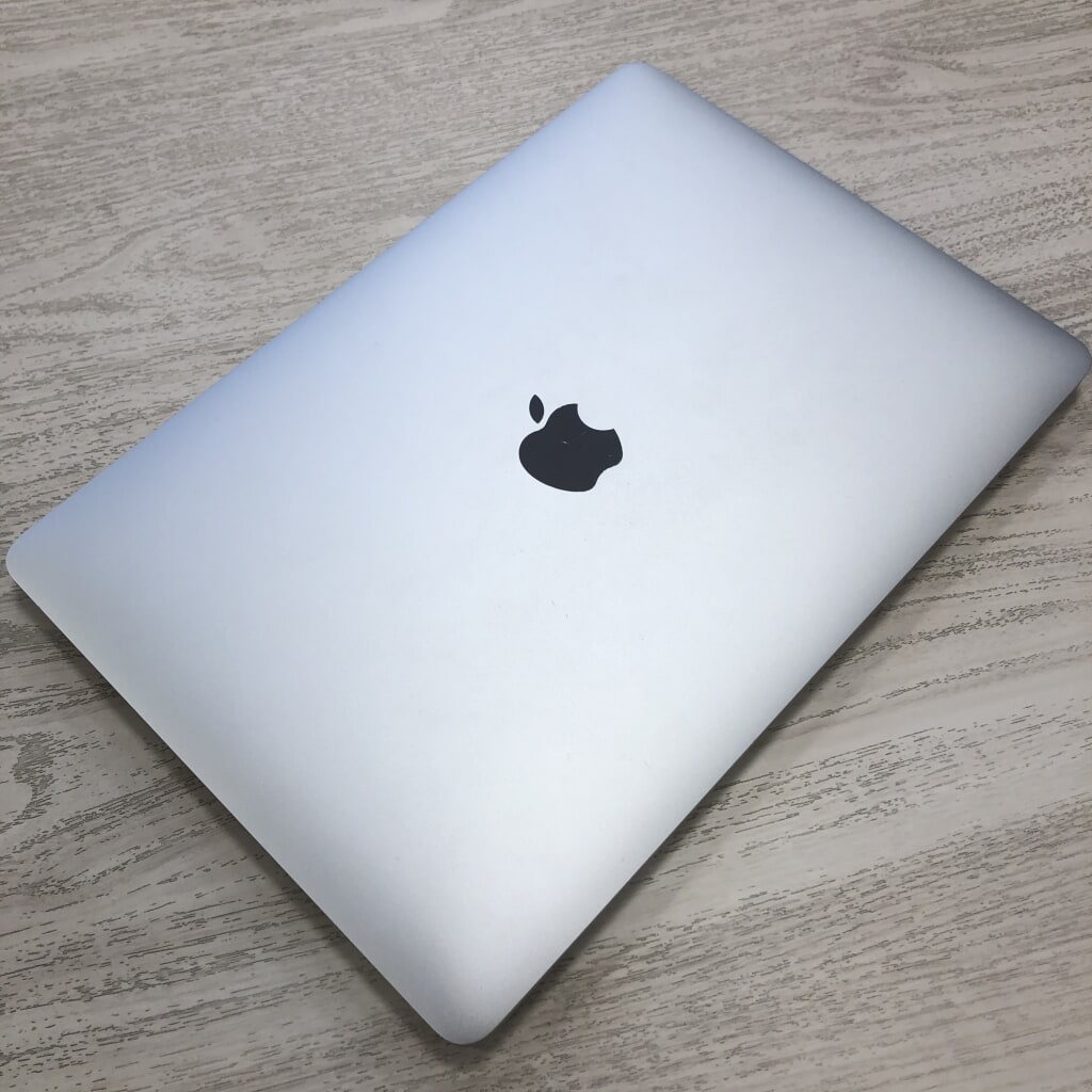 Apple Macbook Pro 2020 13インチ Corei5 16GB 512GB A2251 Thunderbolt3ポート×4