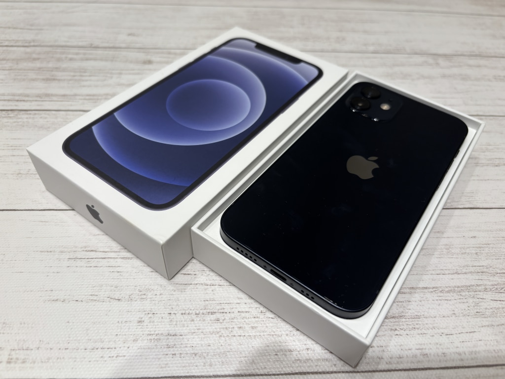 SIMロック解除(Softbank)iPhone12 64GB ブラック MGHN3J/A