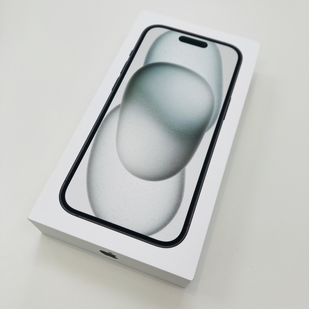 iPhone15 256GB ブラック MTMN3J/A