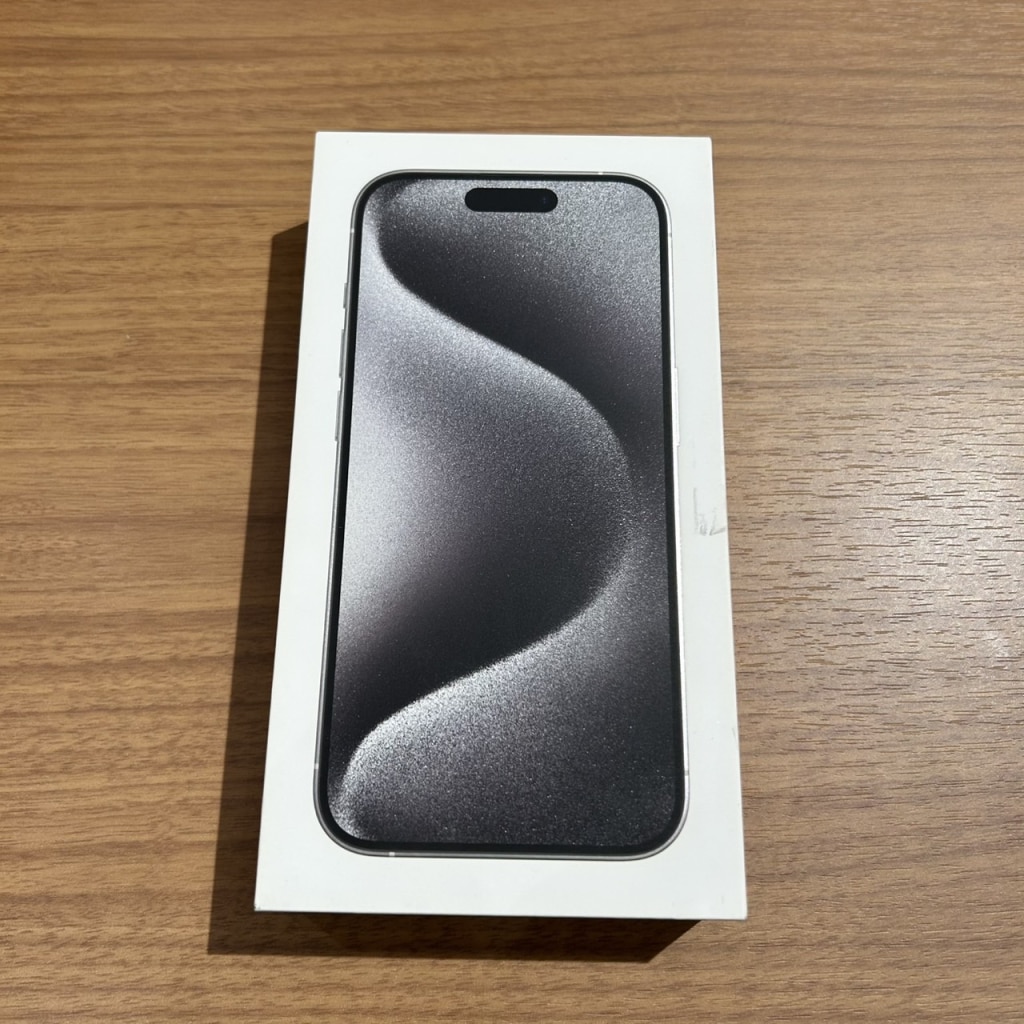 国内版SIMフリー iPhone15Pro 256GB ホワイトチタニウム MTUD3J/A