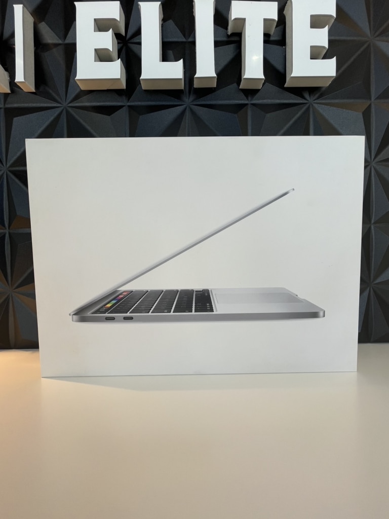 Macbook Pro 2020 13インチ Corei5 16GB 1TB MWP82J/A