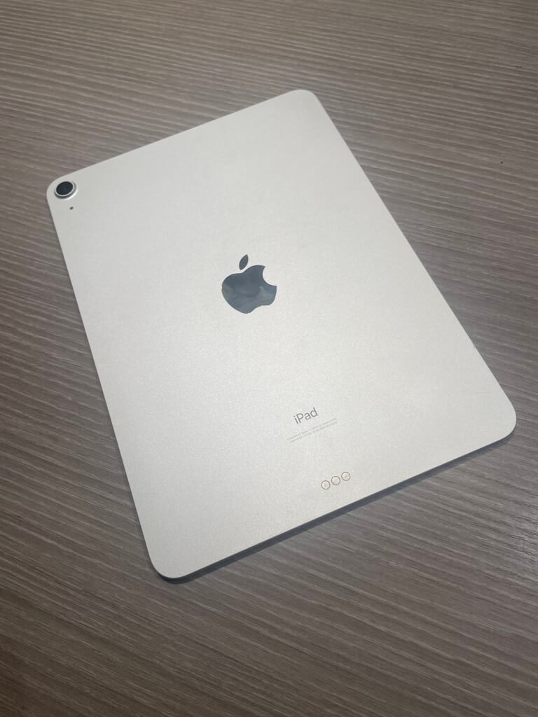 Apple iPad Air 第4世代 64GB Wi-Fi シルバー MYFN2J/A