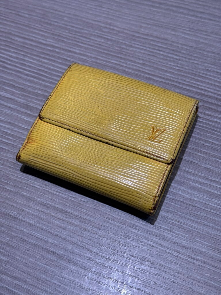 ルイヴィトン エピ ポルトモネビエカルトクレディ