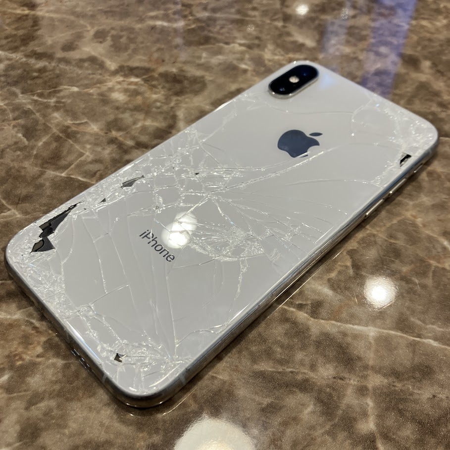 SIMロック解除(docomo) iPhoneXS 64GB シルバー MTAX2J/A