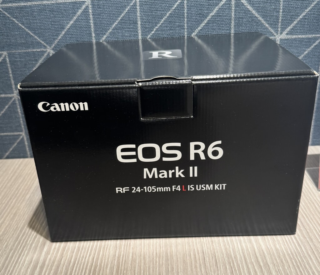 キャノン EOS R6 Mark II RF24-105㎜ F4‐7.1 IS STM KIT