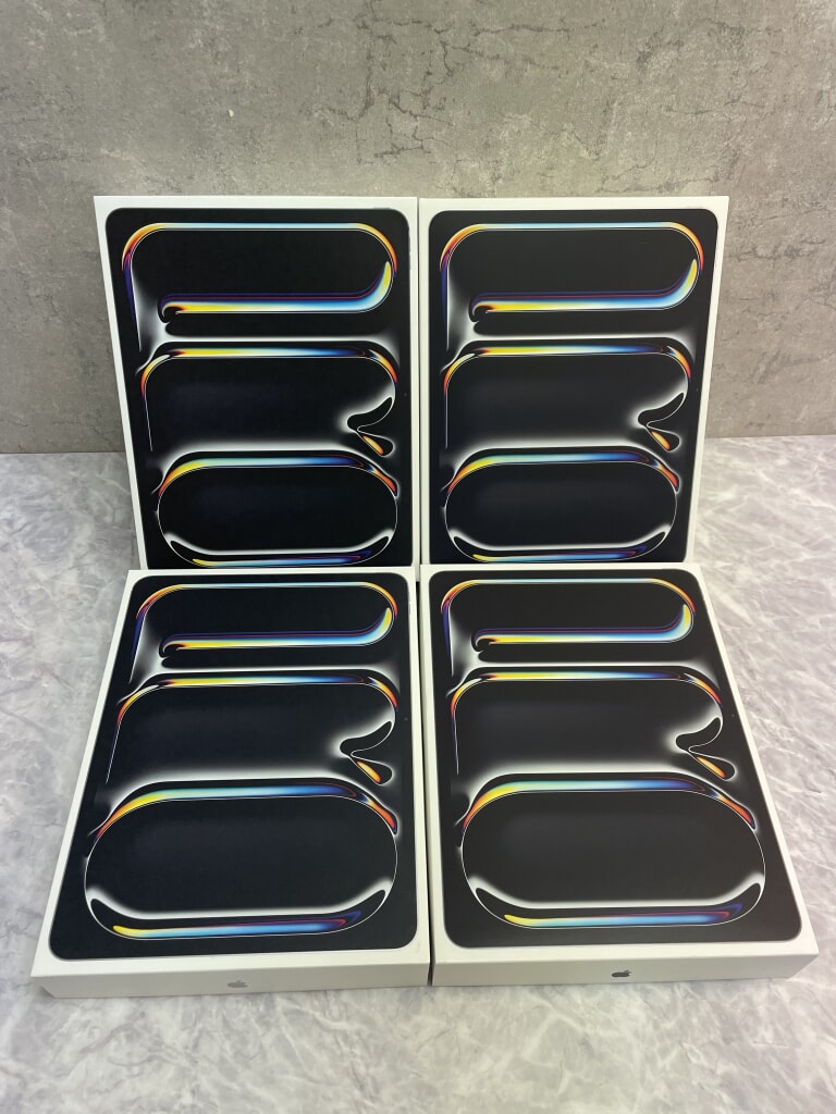 iPad Pro 13インチ Wi-Fi 256GB スペースブラック MVX23J/A