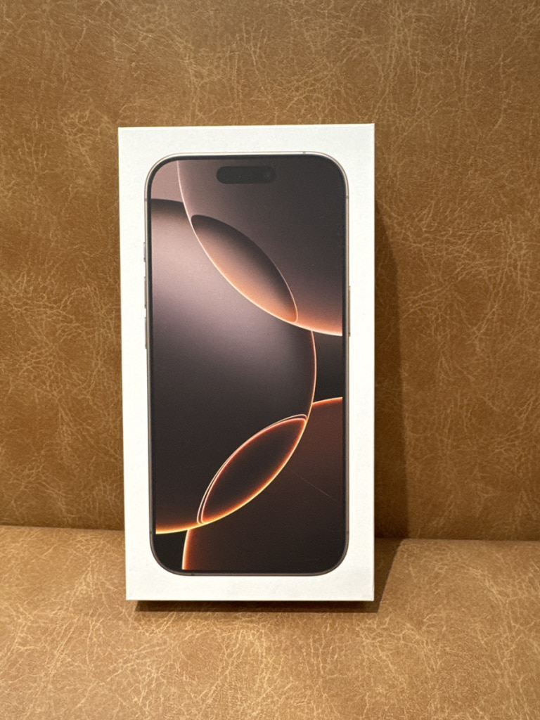 Apple iPhone16Pro デザートチタニウム 128GB MYMX3J/A