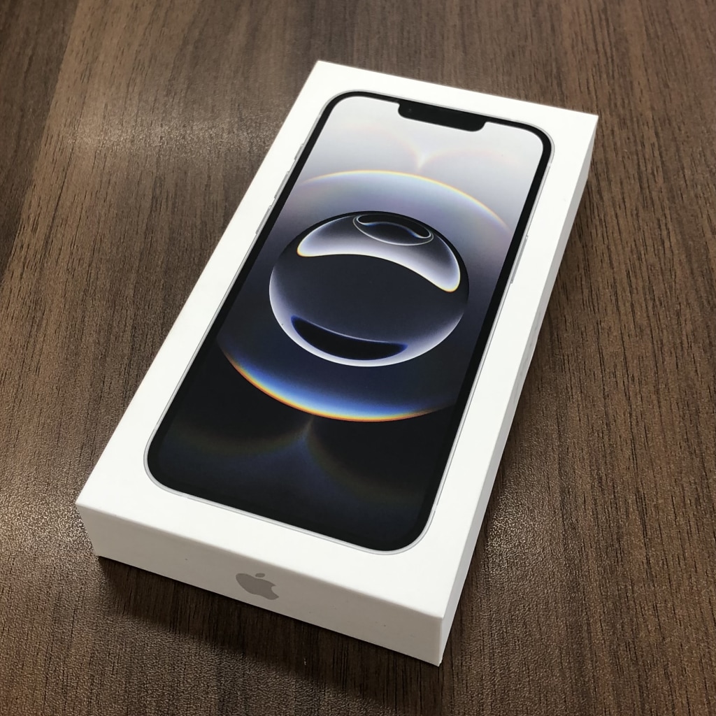 Softbank/SIMロック解除 iPhone16e 128GB ホワイト MD1R4J/A