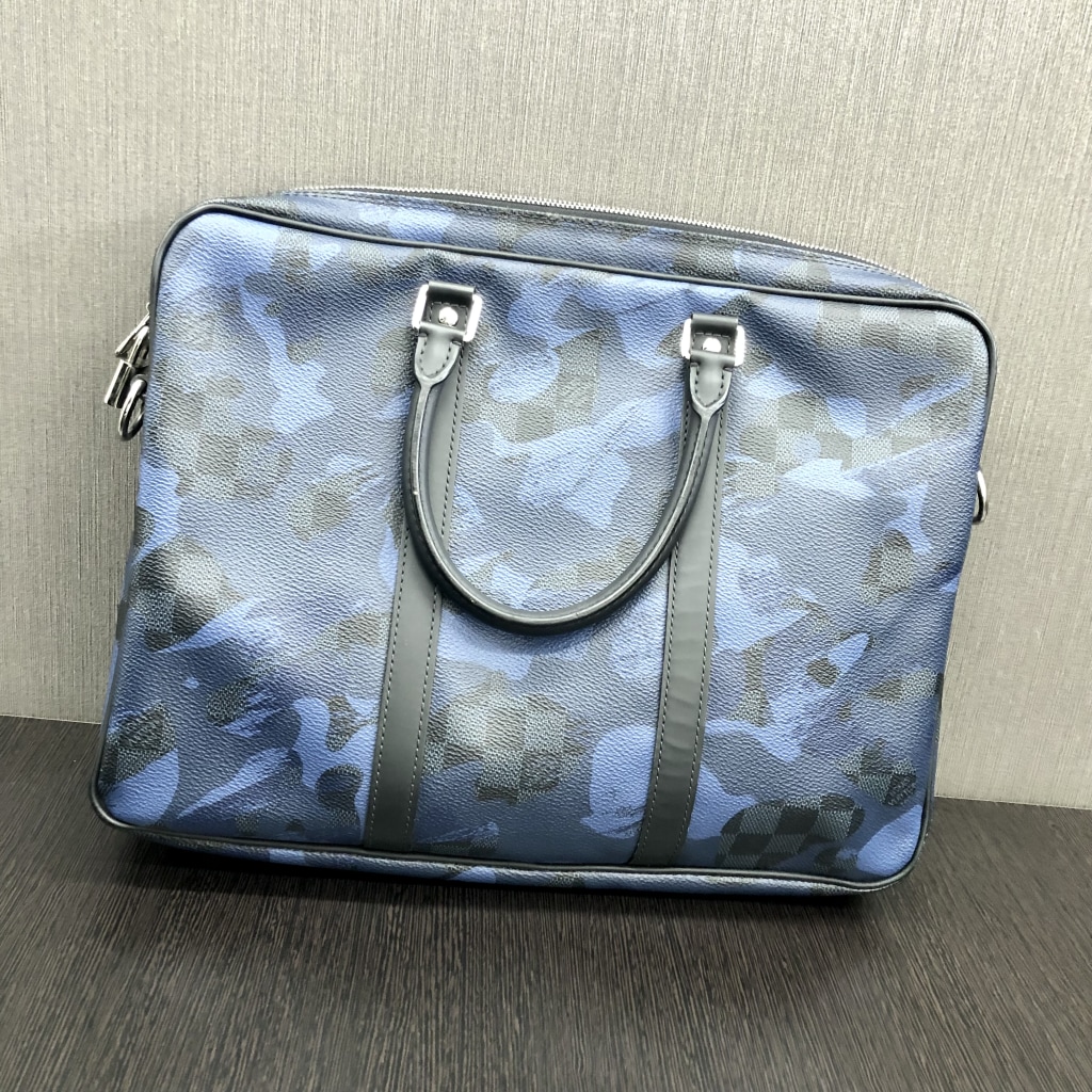 ルイヴィトン ダミエコバルトカモフラージュ ポルトドキュマンヴォワヤージュ N41507