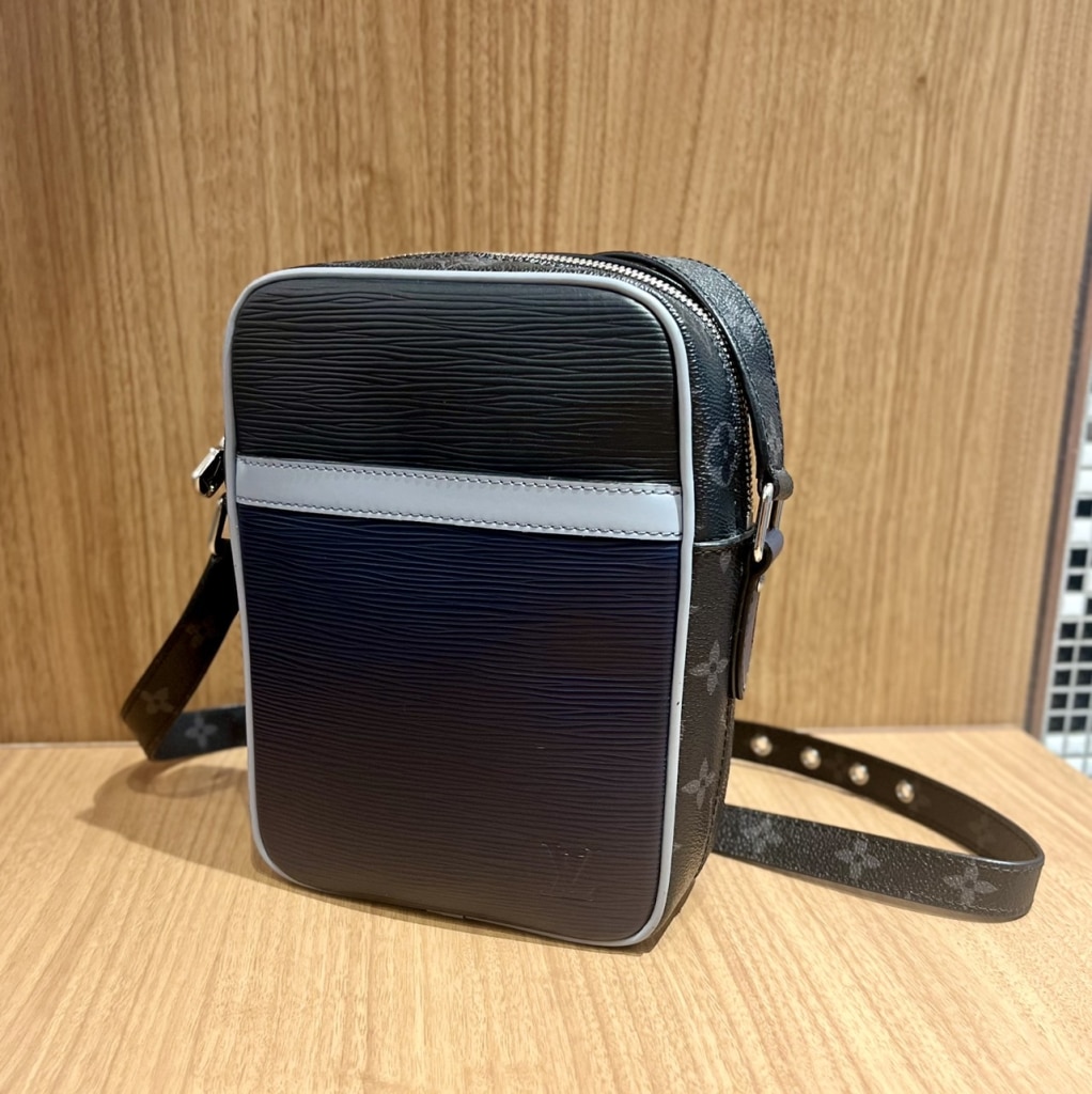 ルイヴィトン モノグラムエクリプス×エピ ダヌーブPM ショルダーバッグ M53421
