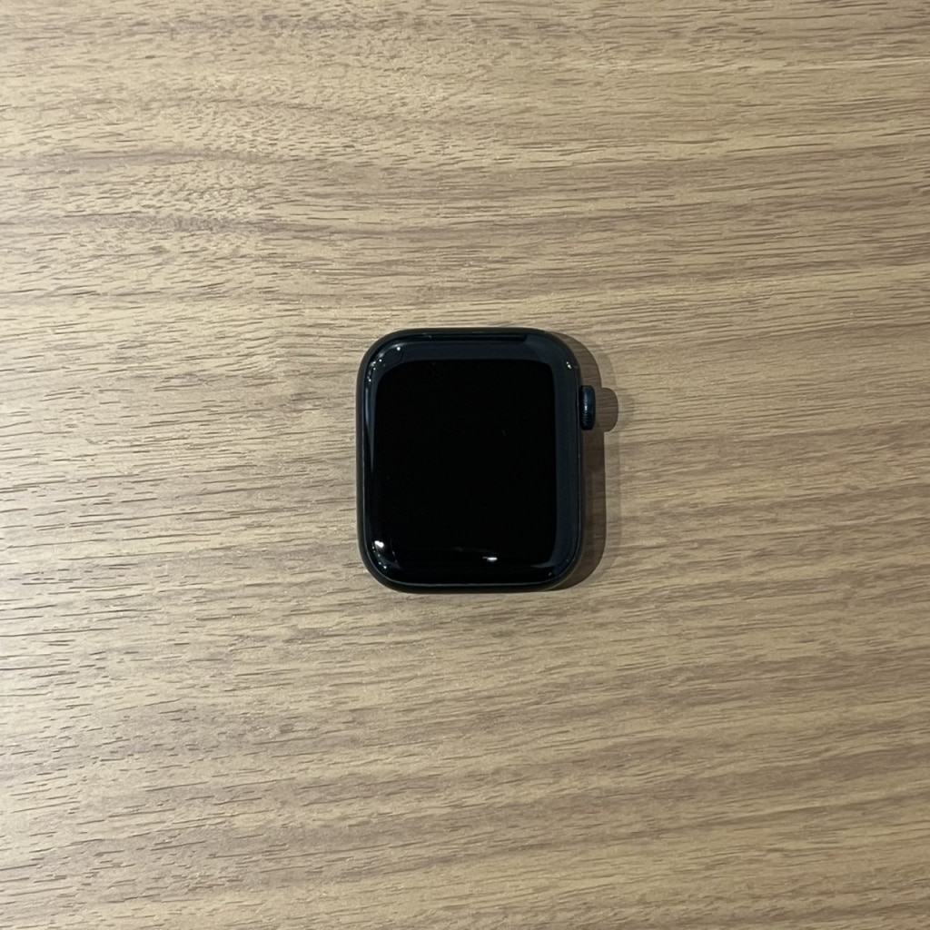 Apple Watch SE GPSモデル 44mm ミッドナイト アルミニウムケース MNK03J/A