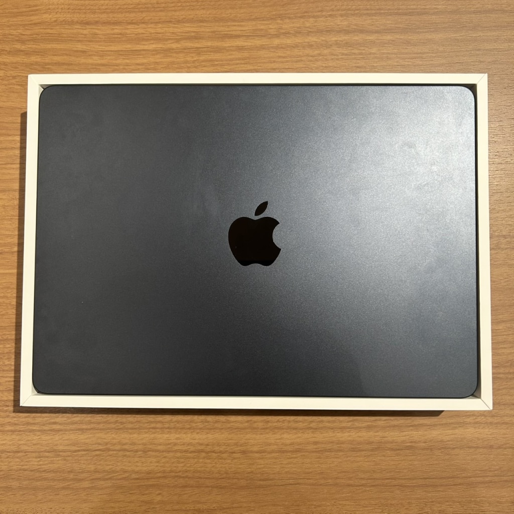 Apple MacBook Air 13インチ 2024 M3 16GB 256GB A3113