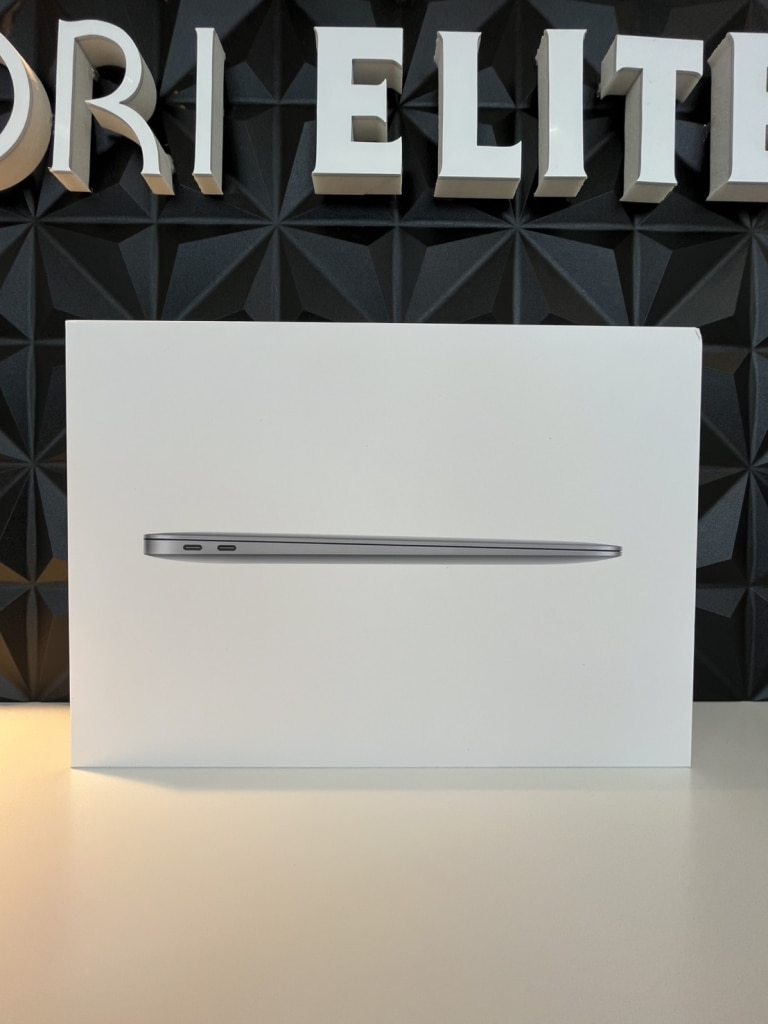 MacBook Air 13インチ M1 2020 8GB 256GB A2337
