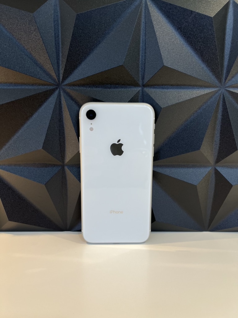iPhoneXR 128GB ホワイト MT0J2J/A