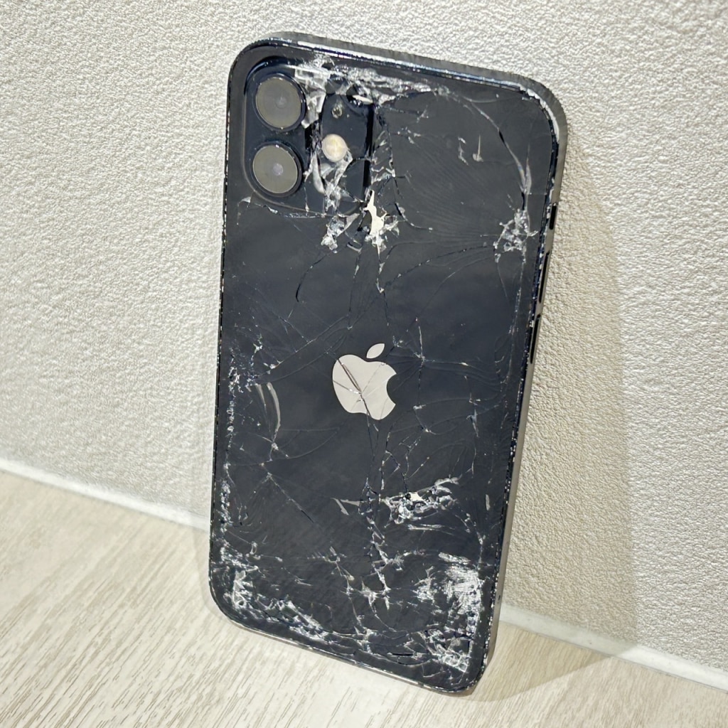 SIMロック解除(au) iPhone12 64GB ブラック MGHN3J/A