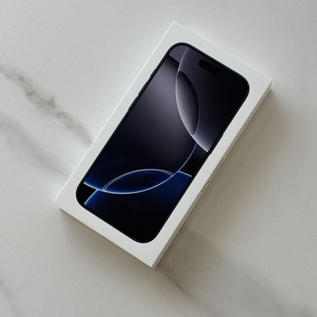 国内版SIMフリー iPhone16Pro 256GB ブラックチタニウム MYN03J/A