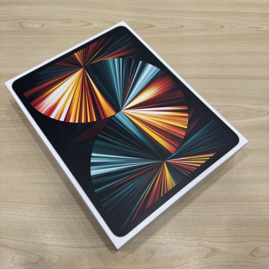 SIMロック解除(docomo) iPad Pro5 12.9inch 128GB WiFi+Cellular MHR53J/A