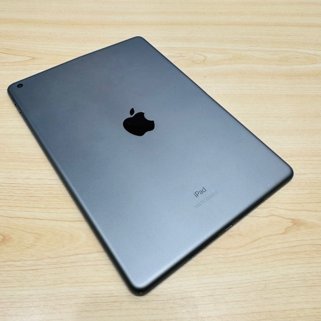 iPad 第8世代 Wi-Fi 32GB スペースグレイ MYL92J/A