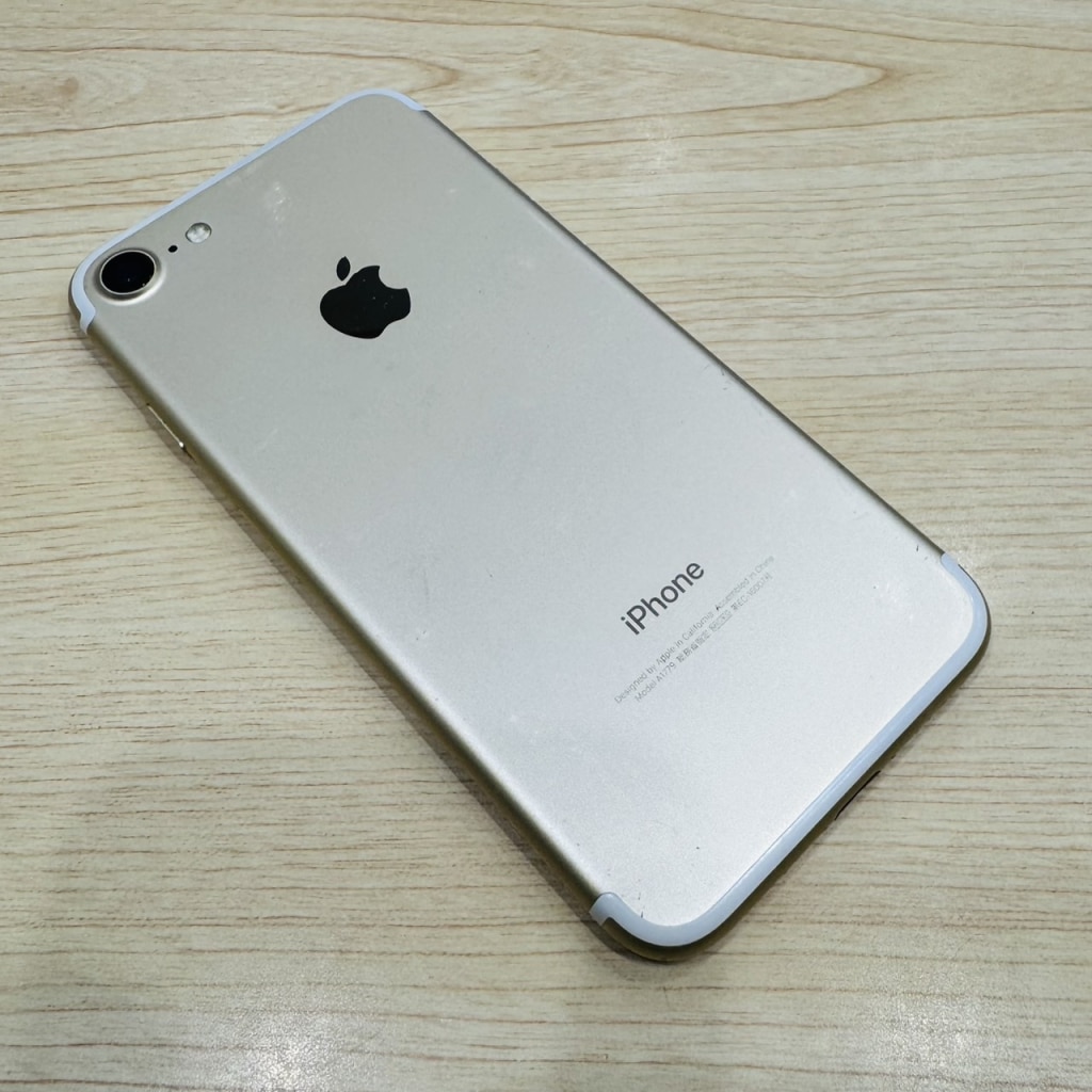 SIMロック解除(Softbank) iPhone7 128GB ゴールド MNCM2J/A