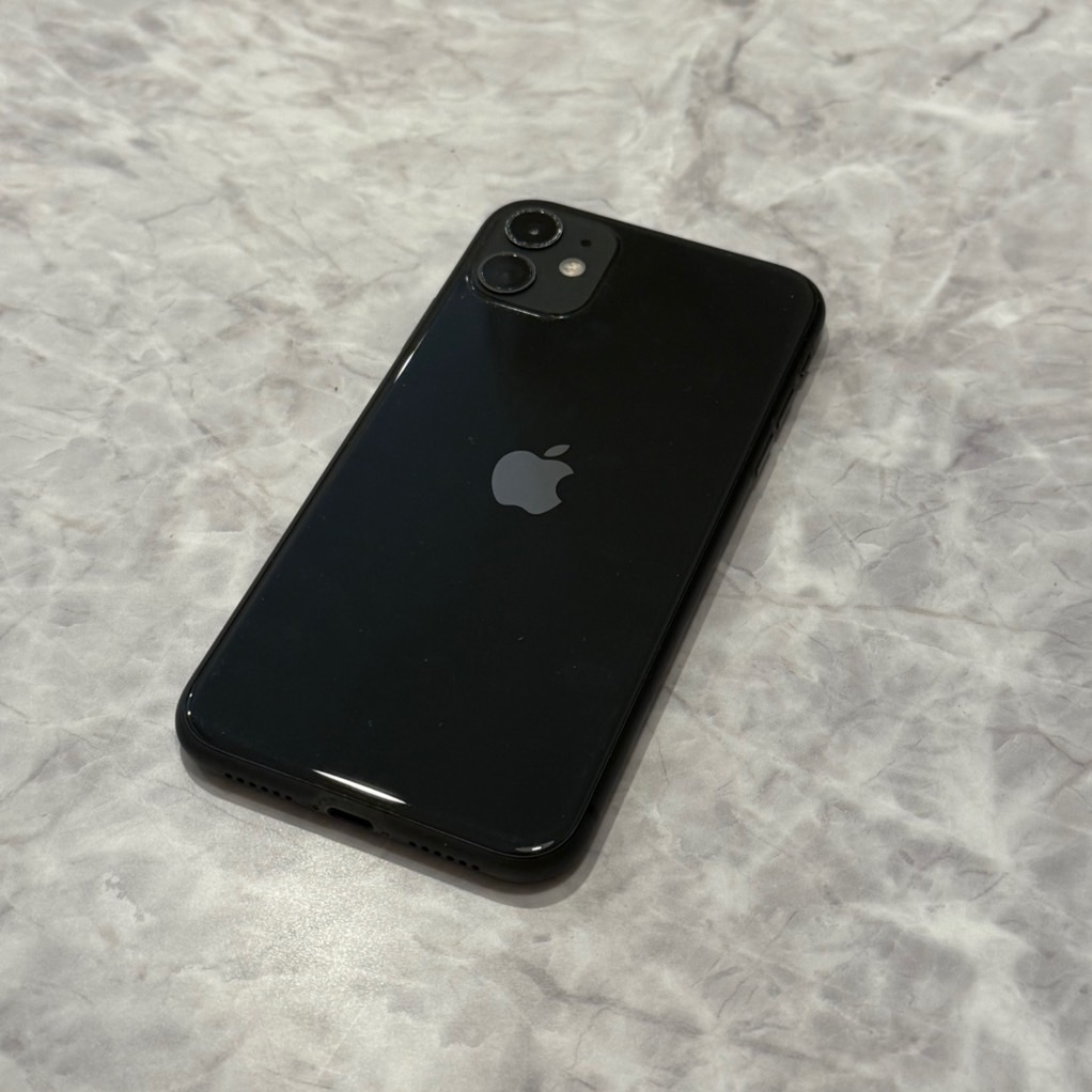 SIMロック解除(au) iPhone11 128GB ブラック MWM02J/A