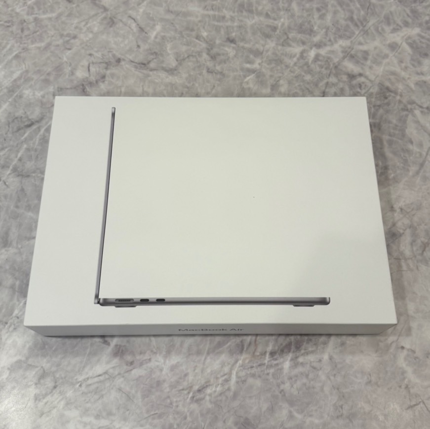 MacBook Air Liquid Retinaディスプレイ 13.6 スペースグレイ MLXW3J/A