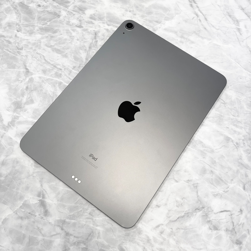 Apple iPad Air 第4世代 Wi-Fiモデル 64GB スペースグレイ FYFM2J/A