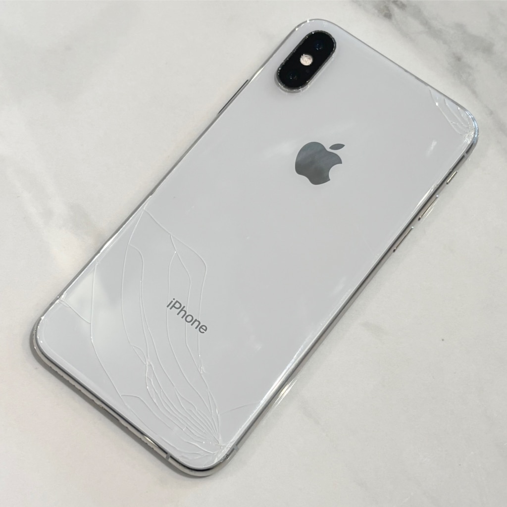 au/SIMロック解除 iPhoneXs 64GB シルバー MTAX2J/A