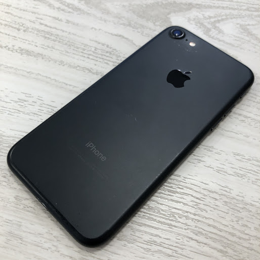 SIMロック解除(Softbank) iPhone7 128GB ブラック NNCK2J/A