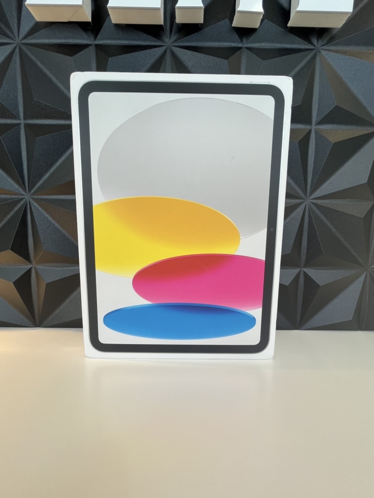 iPad 11インチ 第11世代 Wi-Fi 128GB シルバー MD3Y4CH/A