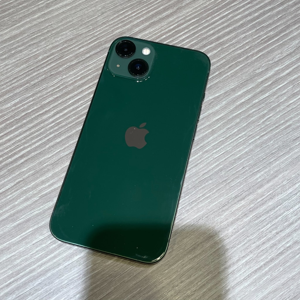 au iPhone13 128GB グリーン MNGG3J/A
