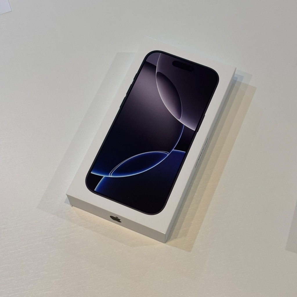 iPhone16Pro 128GB ブラックチタニウム MYMV3J/A