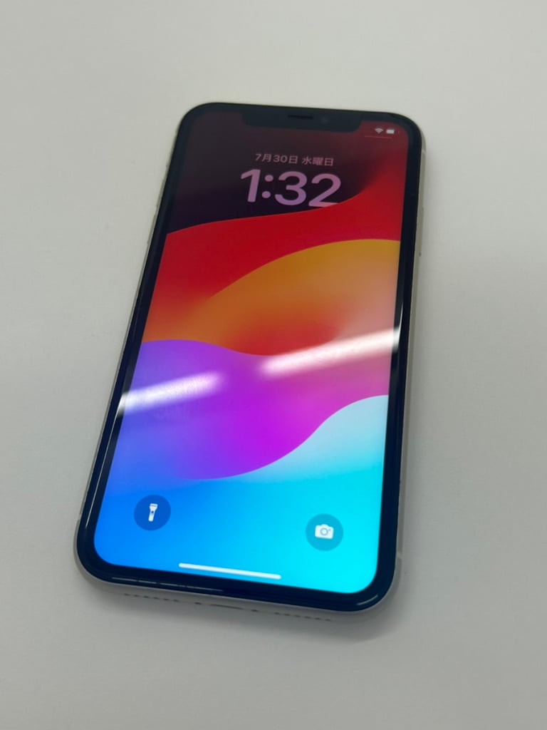 docomo/SIMロック解除 iPhone 11 64GB ホワイト MWLU2J/A