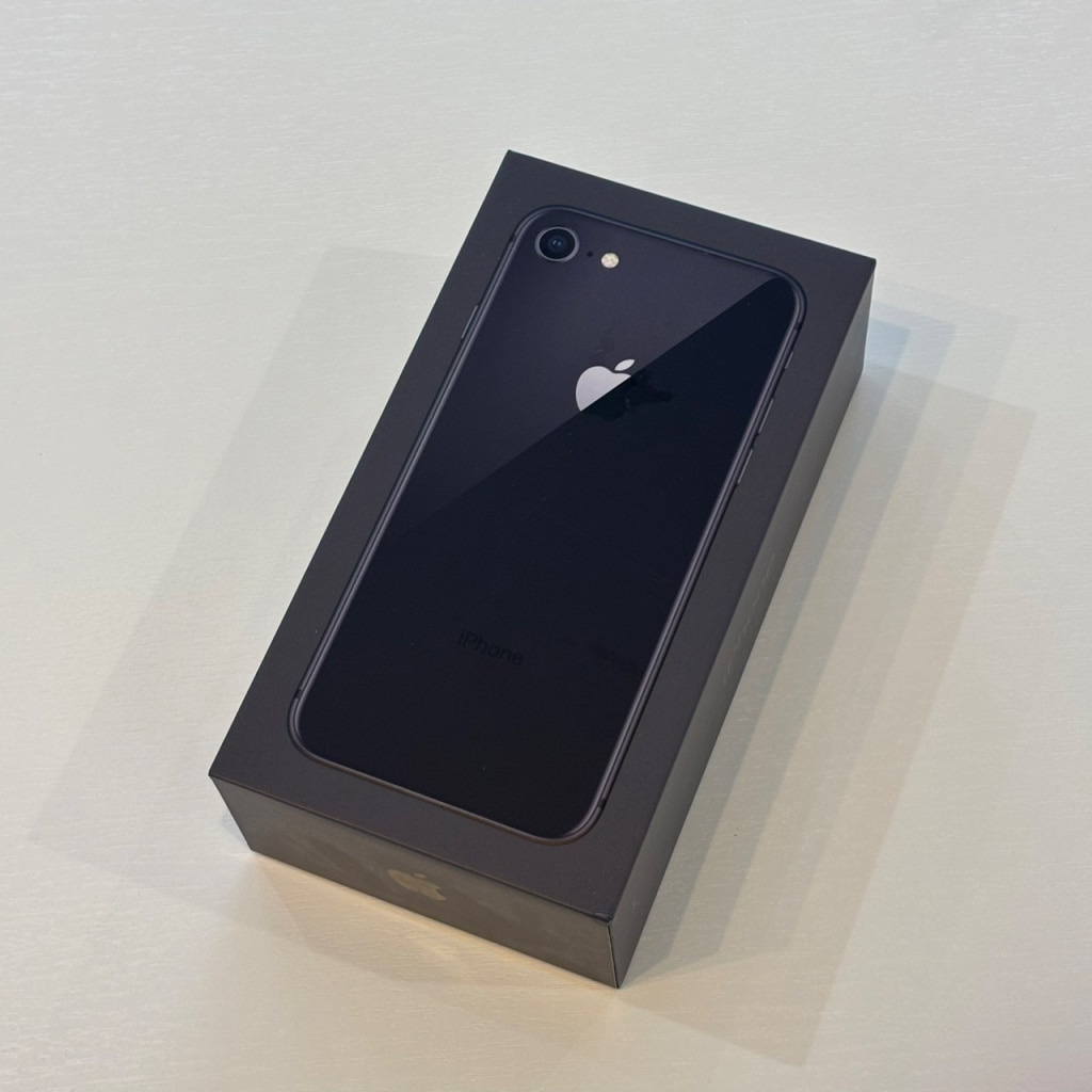 SIMロック解除(au) iPhone8 64GB スペースグレイ MQ782J/A