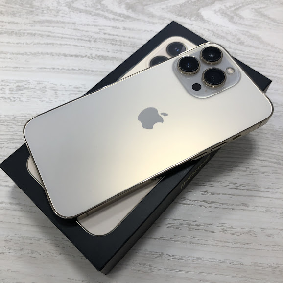 SIMロック解除(docomo) iPhone13 Pro 256GB ゴールド MLUQ3J/A