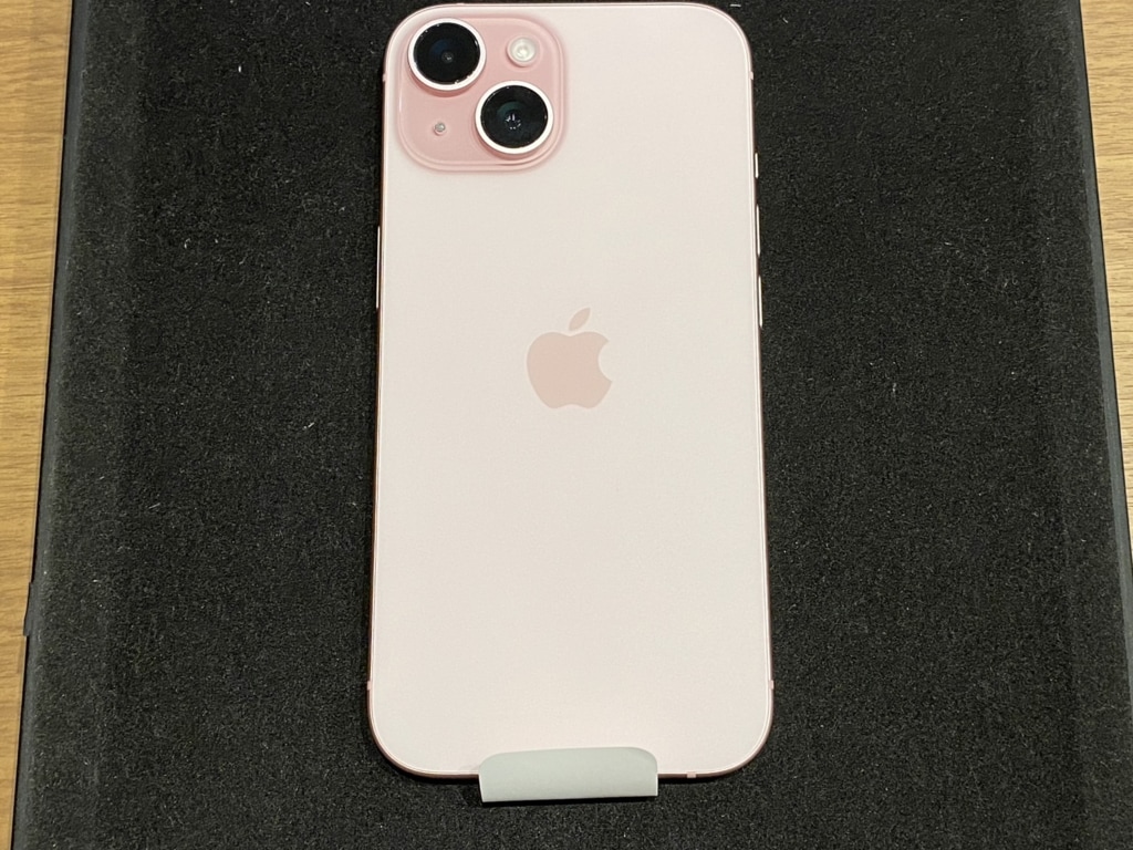 SIMロック解除(au) iPhone 15 128GB ピンク NTMJ3J/A
