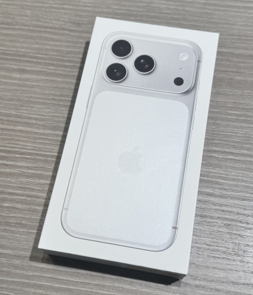 国内版SIMフリー iPhone17 Pro Max 1TB シルバー MFYF4J/A