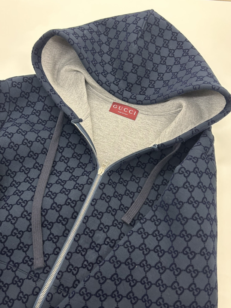 グッチ プリント ジャージー ジップ スウェットシャツ 819275