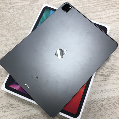 Apple iPadPro 12.9インチ Wi-Fiモデル 256GB スペースグレイ MXAT2J/A