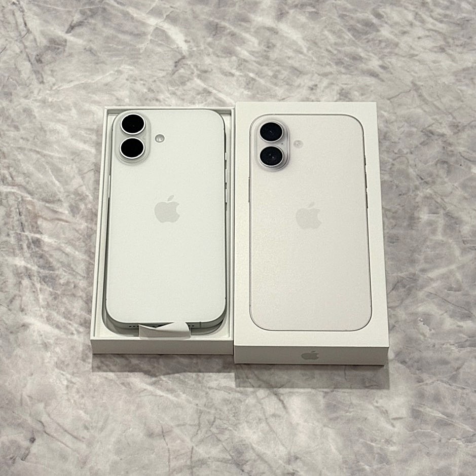 SIMロック解除(au) iPhone16Pro 128GB ホワイトチタニウム MYMW3J/A