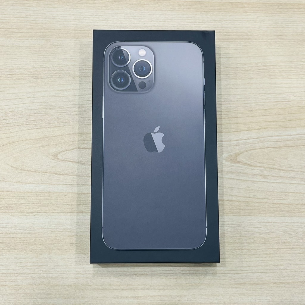 SIMロック解除(docomo) iPhone13 Pro Max 256GB グラファイト MLJ83J/A