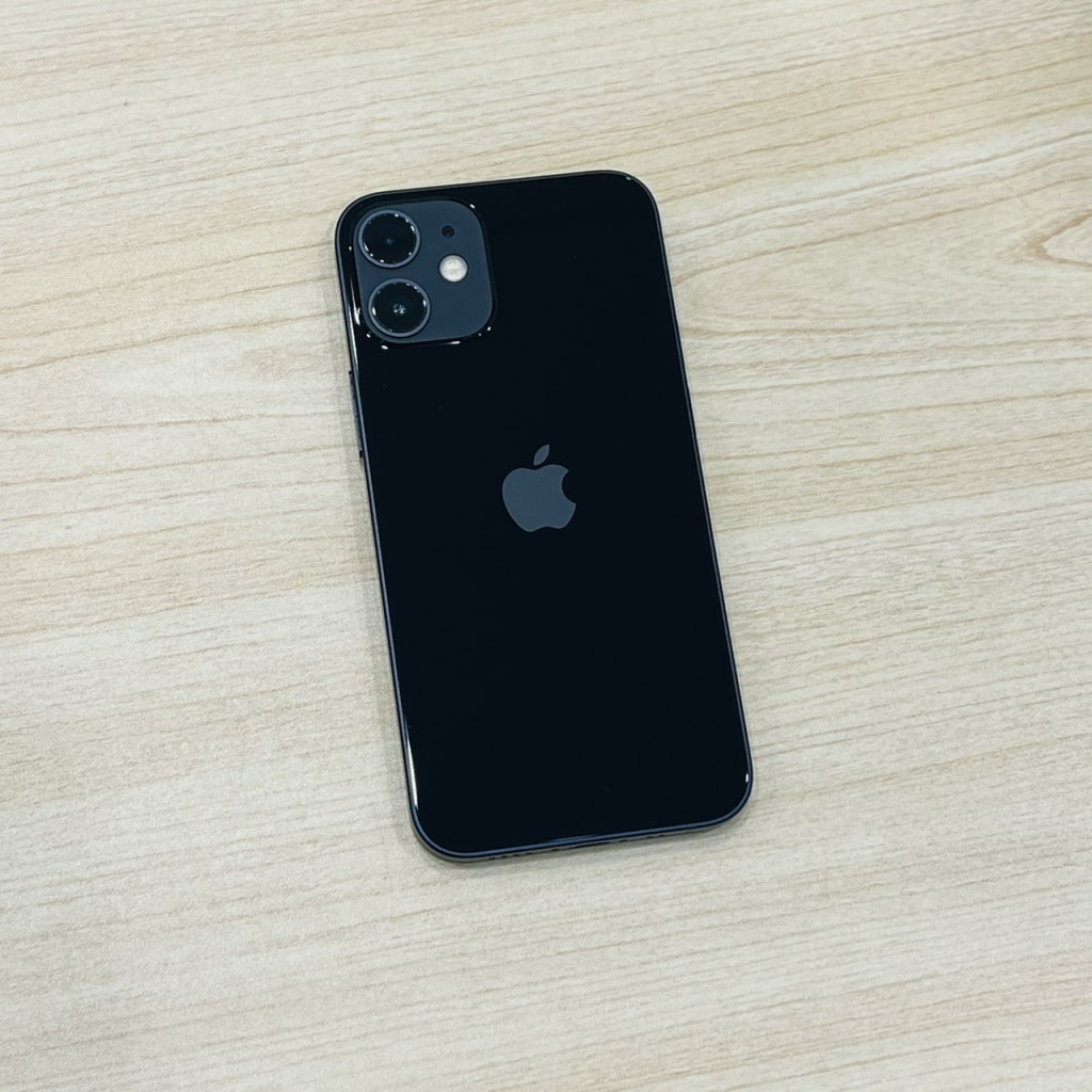 SIMロック解除(au) iPhone12 mini 128GB ブラック MGDJ3J/A
