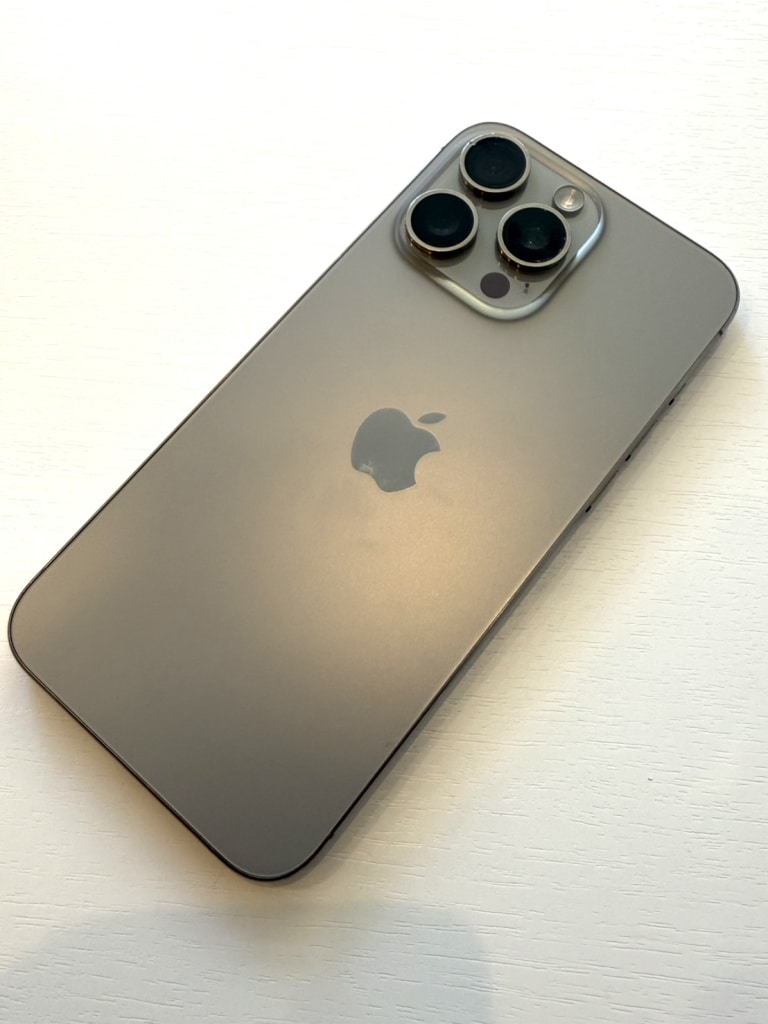 赤ロム iPhone15ProMax 512GB ナチュラルチタニウム MU6W3J/A